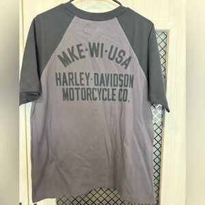 Harley Davidson men’s Medium NWT tshirt MKE RAGLAN TEE EBONY & CHARCOAL